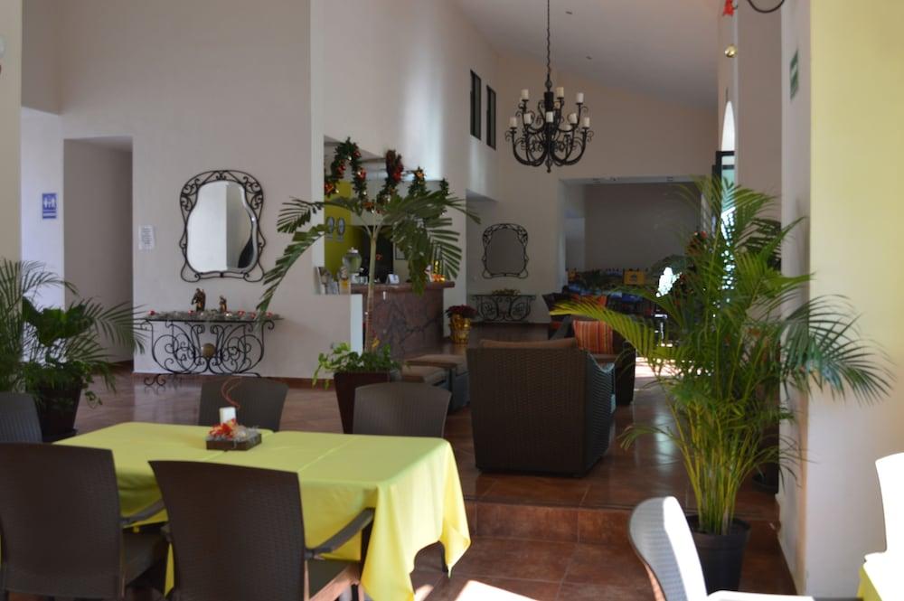 Concierge Plaza La Villa Colima Eksteriør bilde