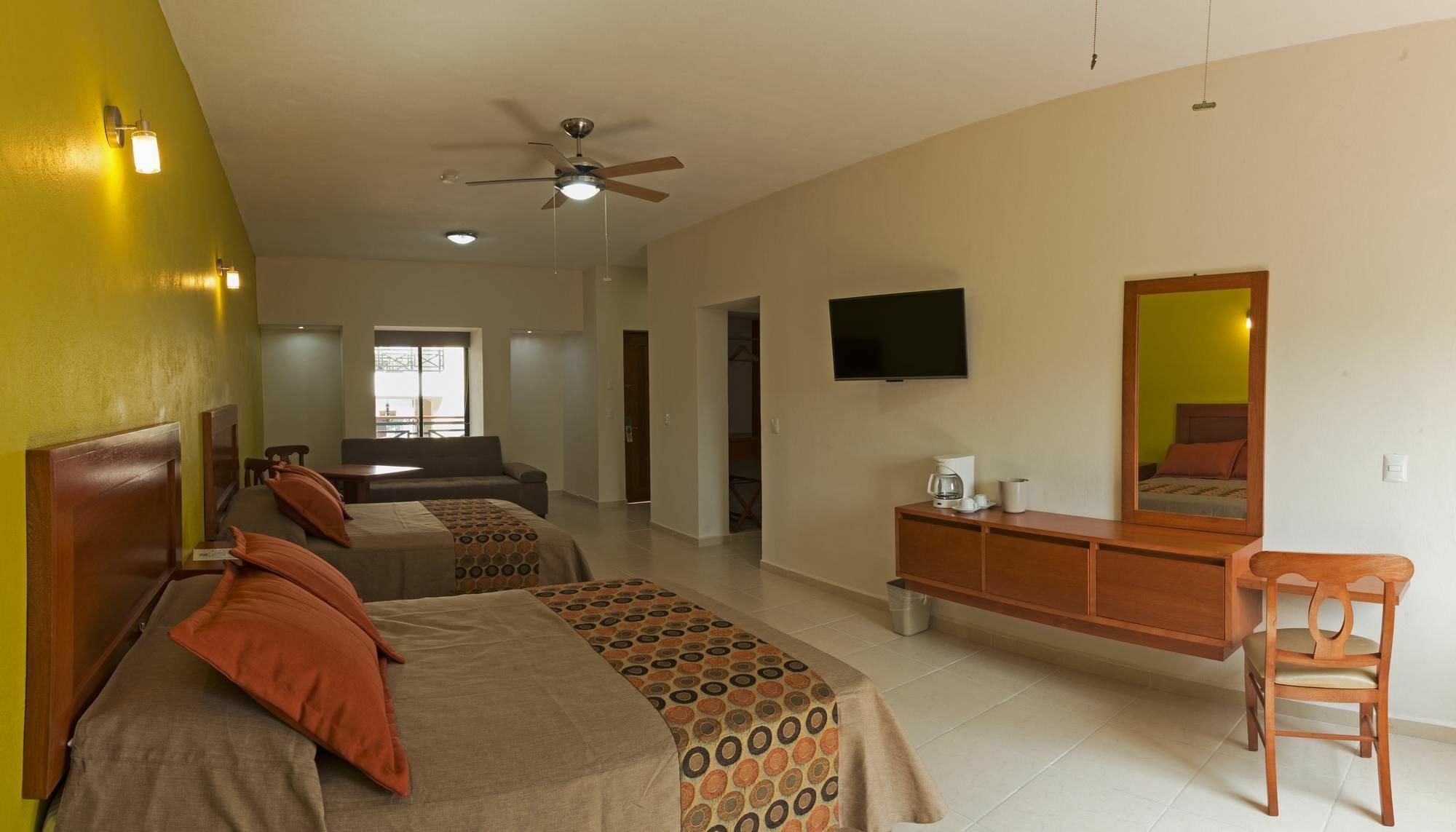 Concierge Plaza La Villa Colima Eksteriør bilde