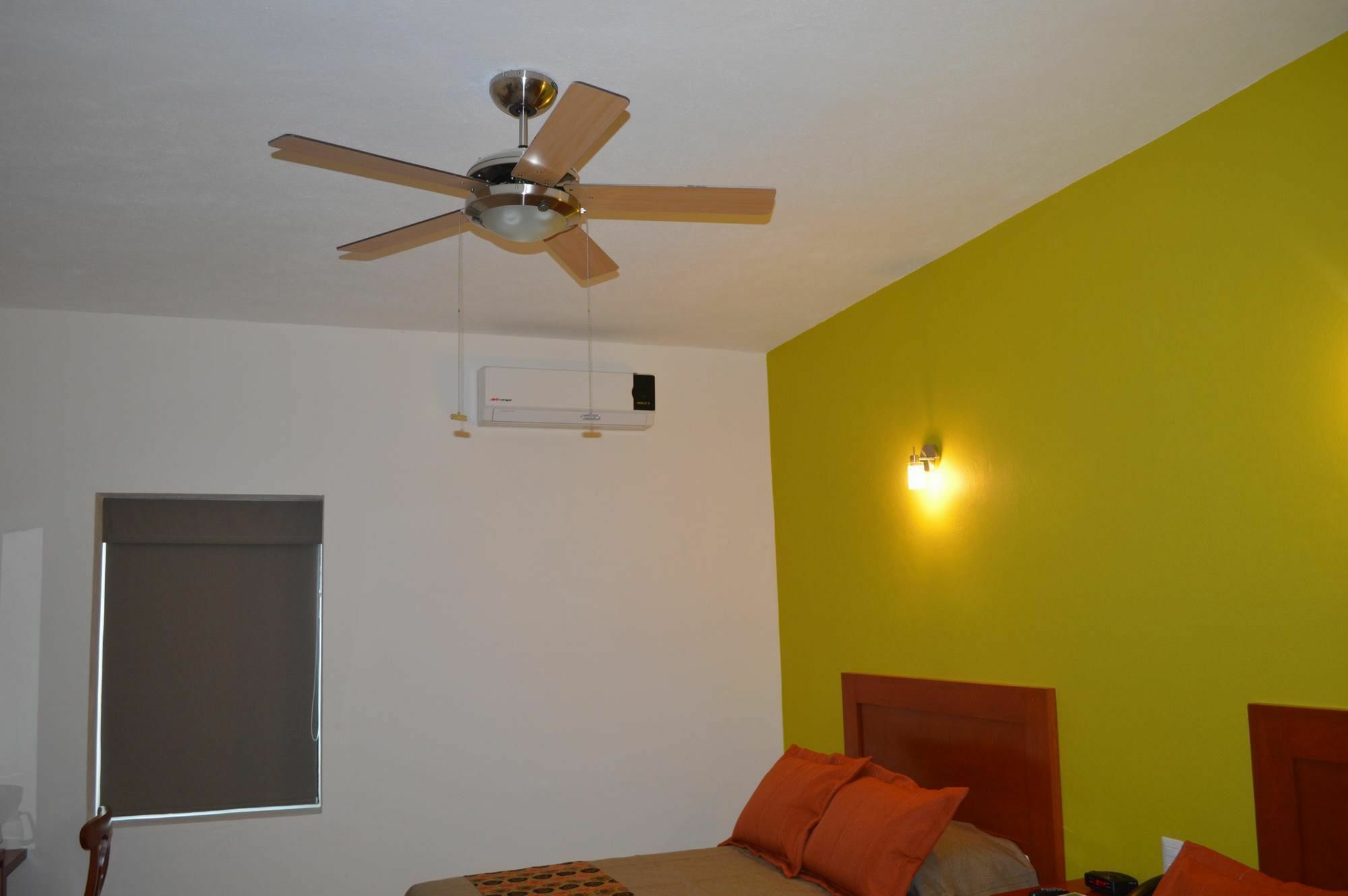 Concierge Plaza La Villa Colima Eksteriør bilde
