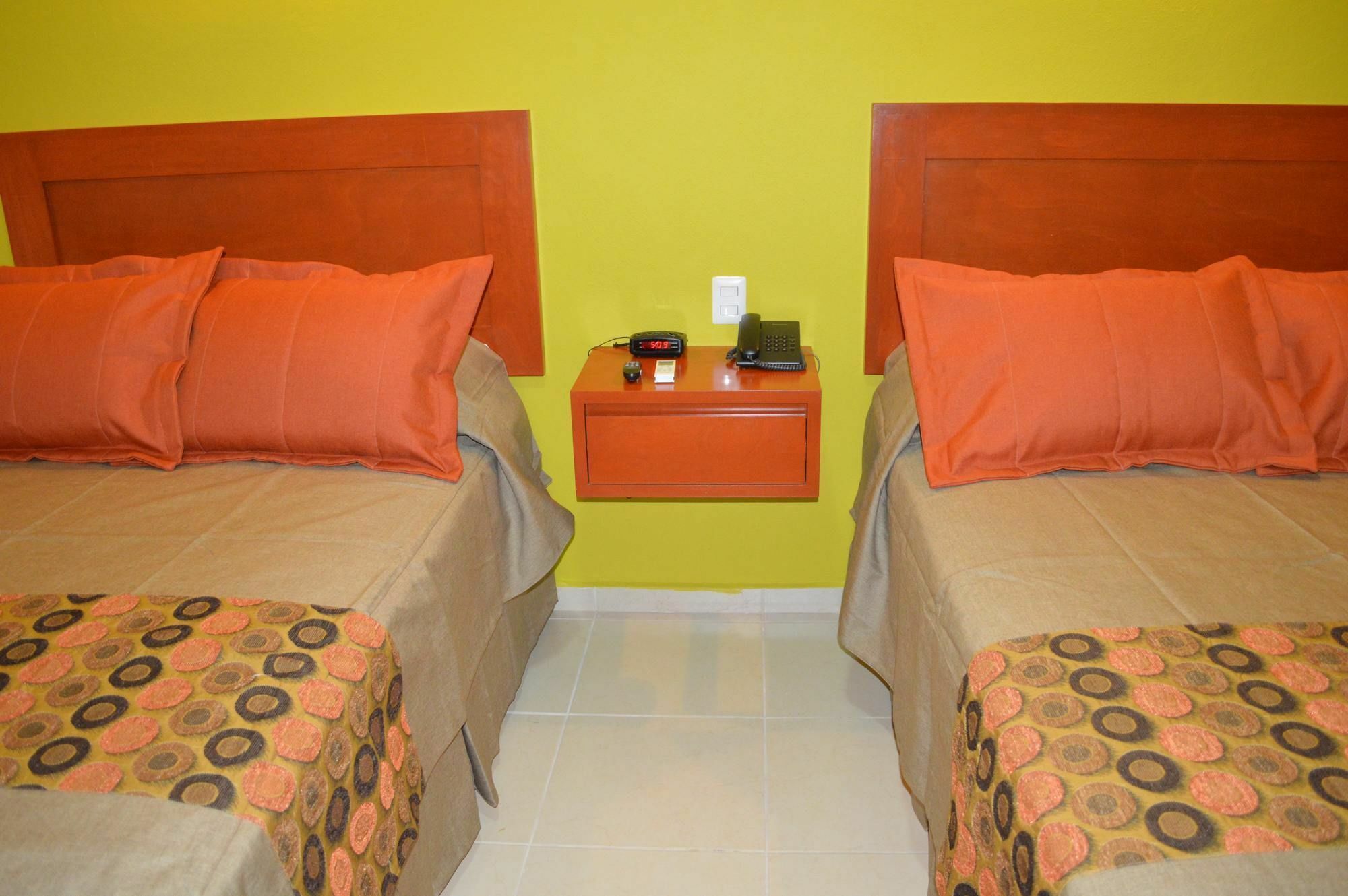 Concierge Plaza La Villa Colima Eksteriør bilde